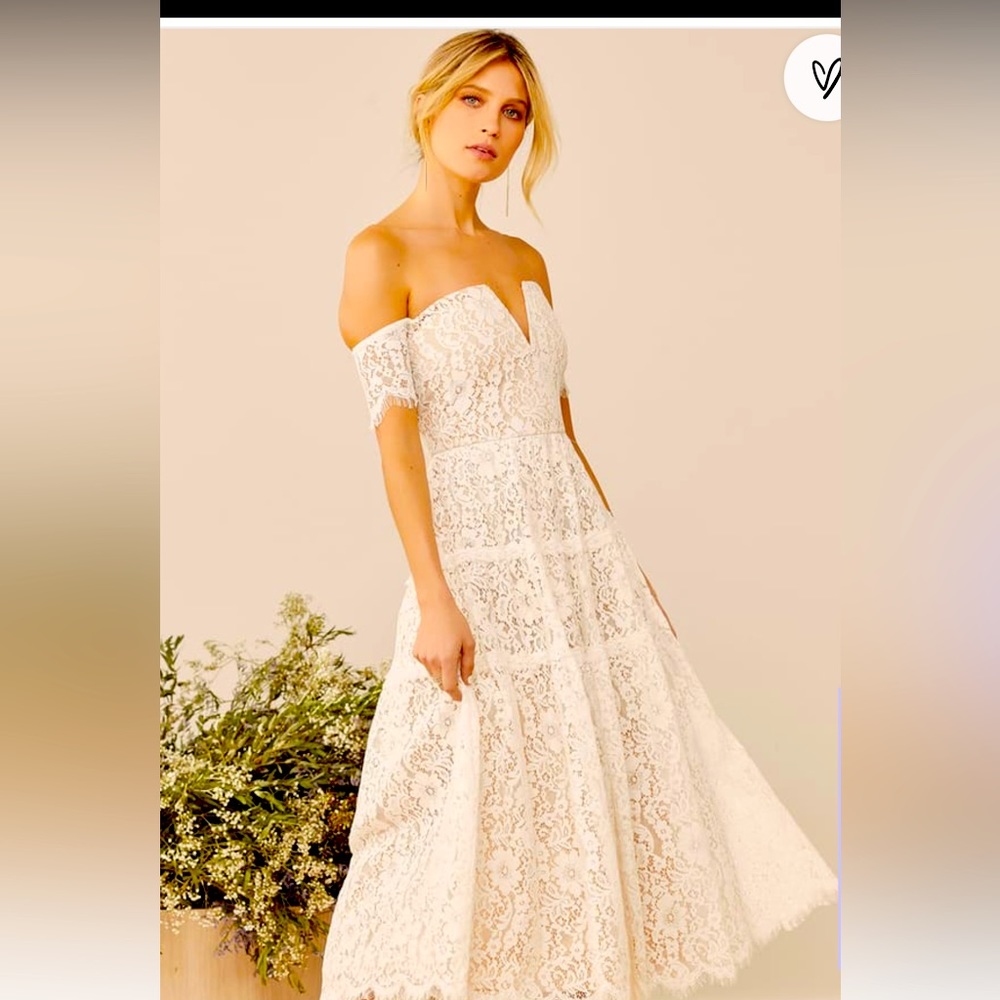 Absolutely stunning white off the shoulder midi dress